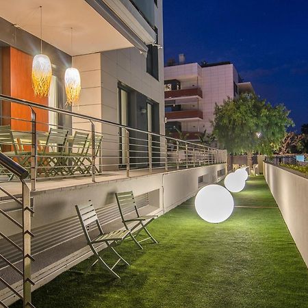 Sitges Spaces Garden Paradise 3 Bedroom, 3 Bathroom, Huge Private Garden-Terrace, Pool- Sleeps Up To 8 외부 사진