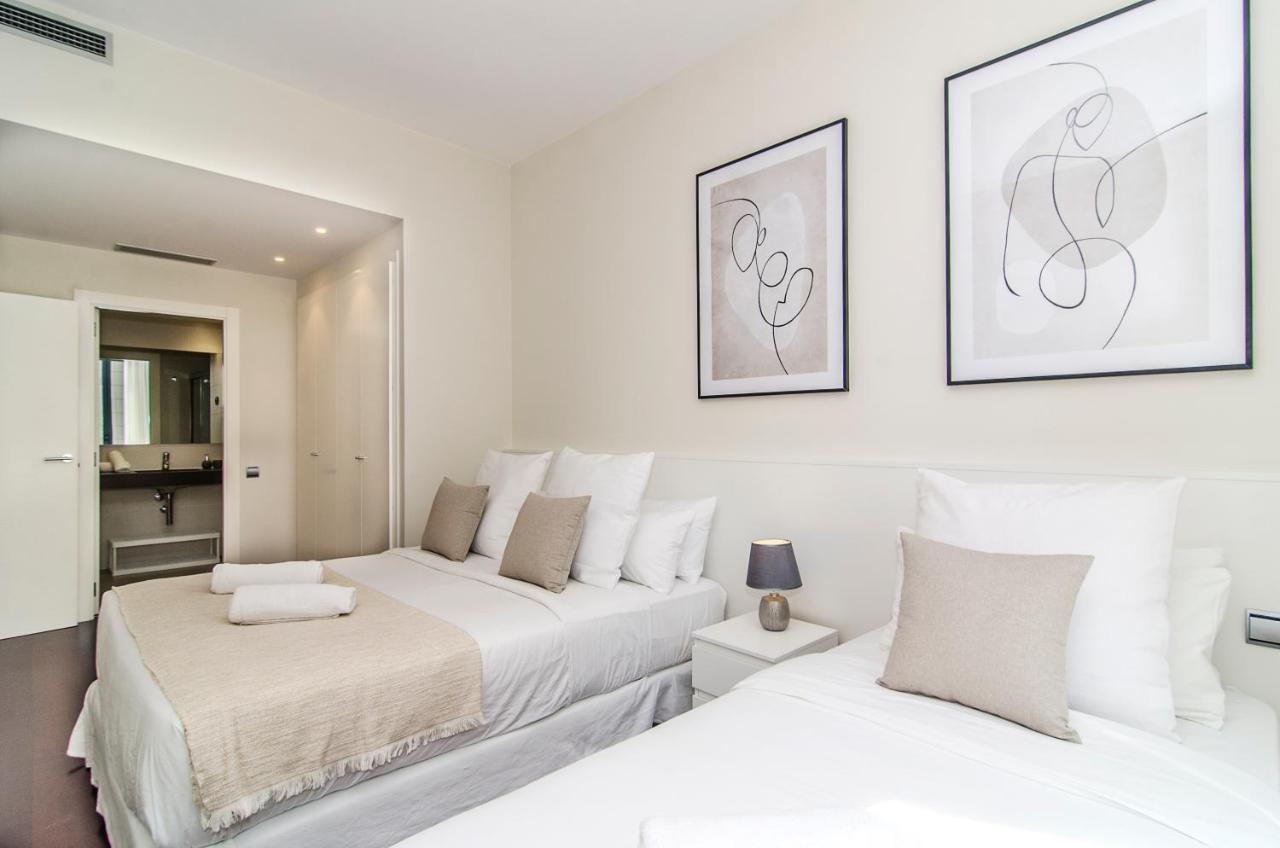 Sitges Spaces Garden Paradise 3 Bedroom, 3 Bathroom, Huge Private Garden-Terrace, Pool- Sleeps Up To 8 외부 사진