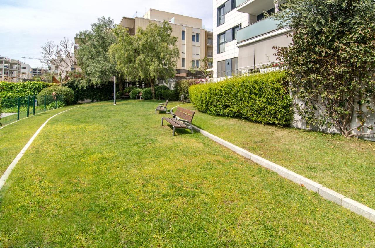 Sitges Spaces Garden Paradise 3 Bedroom, 3 Bathroom, Huge Private Garden-Terrace, Pool- Sleeps Up To 8 외부 사진