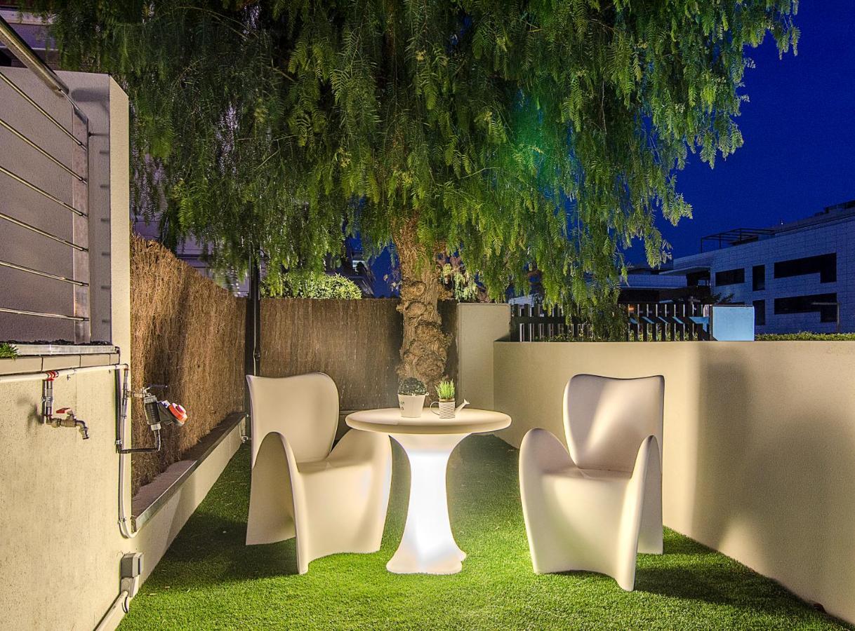 Sitges Spaces Garden Paradise 3 Bedroom, 3 Bathroom, Huge Private Garden-Terrace, Pool- Sleeps Up To 8 외부 사진
