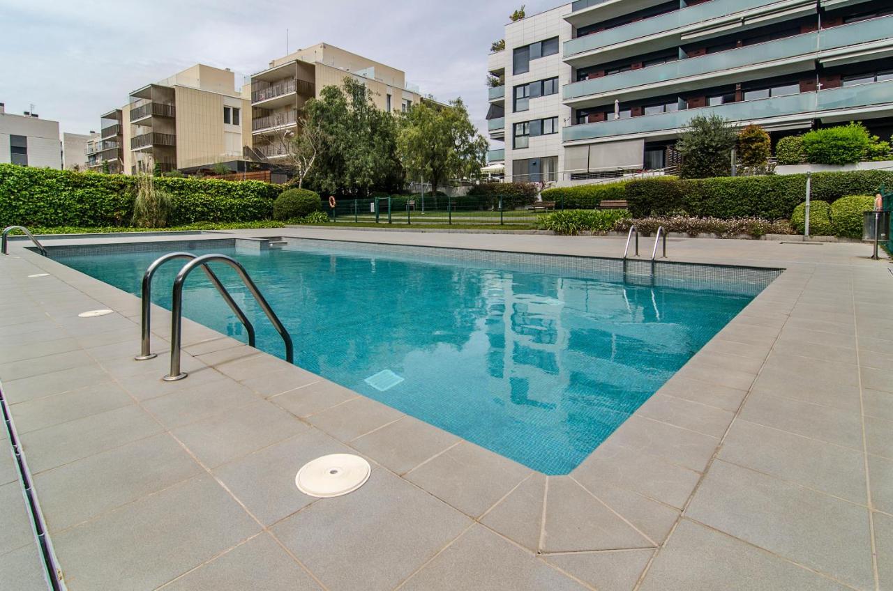 Sitges Spaces Garden Paradise 3 Bedroom, 3 Bathroom, Huge Private Garden-Terrace, Pool- Sleeps Up To 8 외부 사진