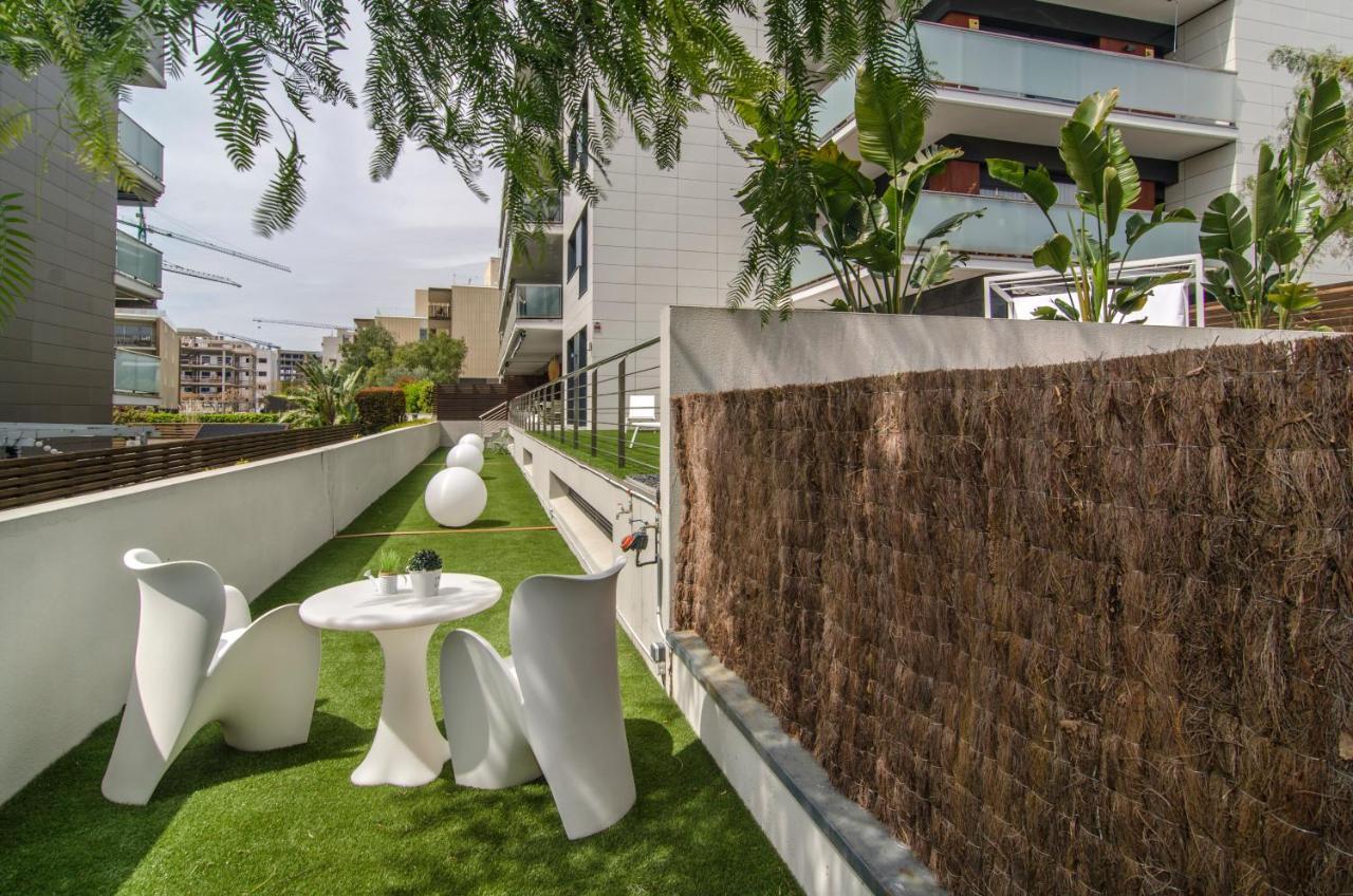 Sitges Spaces Garden Paradise 3 Bedroom, 3 Bathroom, Huge Private Garden-Terrace, Pool- Sleeps Up To 8 외부 사진