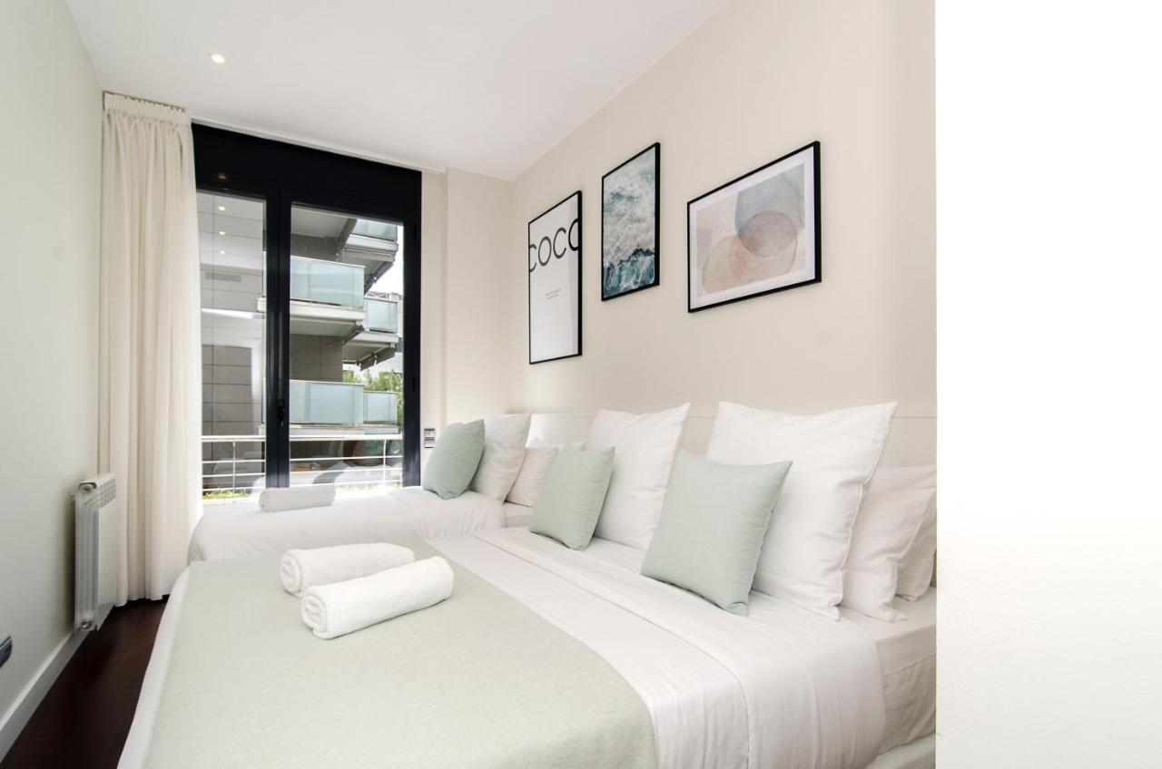 Sitges Spaces Garden Paradise 3 Bedroom, 3 Bathroom, Huge Private Garden-Terrace, Pool- Sleeps Up To 8 외부 사진