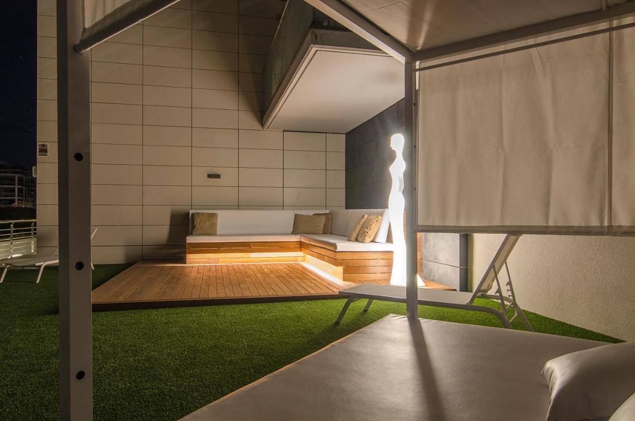 Sitges Spaces Garden Paradise 3 Bedroom, 3 Bathroom, Huge Private Garden-Terrace, Pool- Sleeps Up To 8 외부 사진